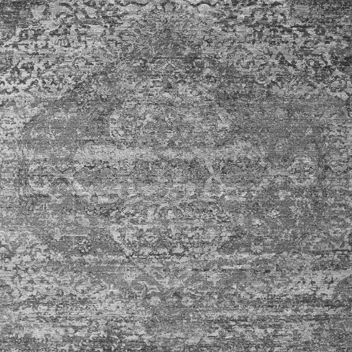 Serging Thickness of Machine Washable Persian Gray Traditional Rug, wshtr537gry