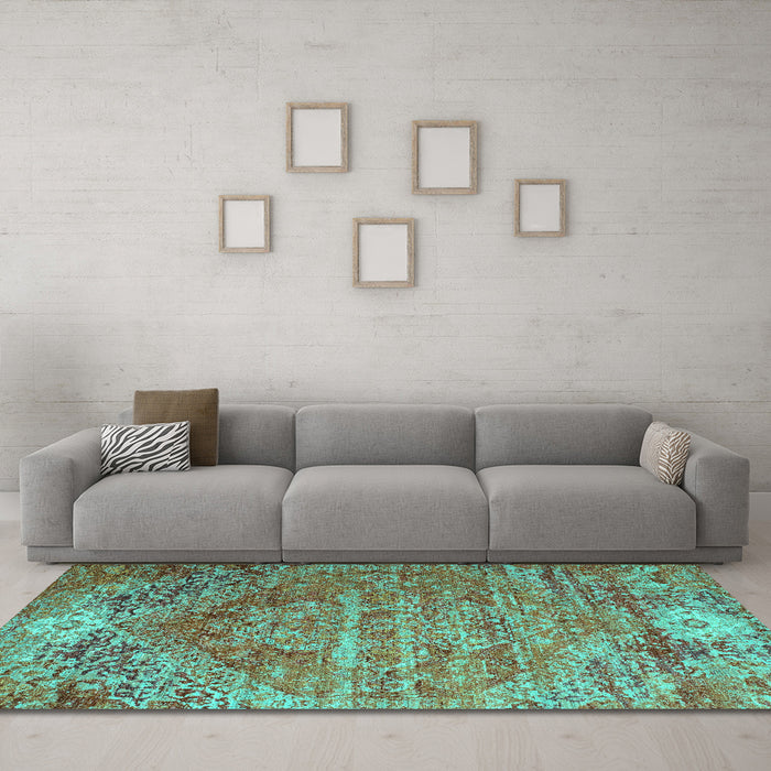 Machine Washable Persian Turquoise Traditional Area Rugs in a Living Room,, wshtr537turq
