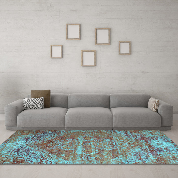 Machine Washable Persian Light Blue Traditional Rug in a Living Room, wshtr537lblu