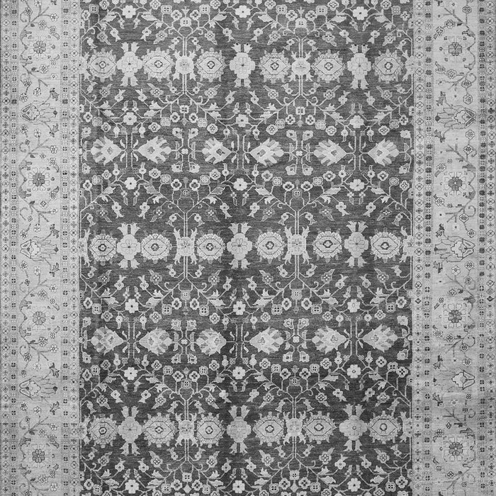 Serging Thickness of Machine Washable Oriental Gray Traditional Rug, wshtr539gry