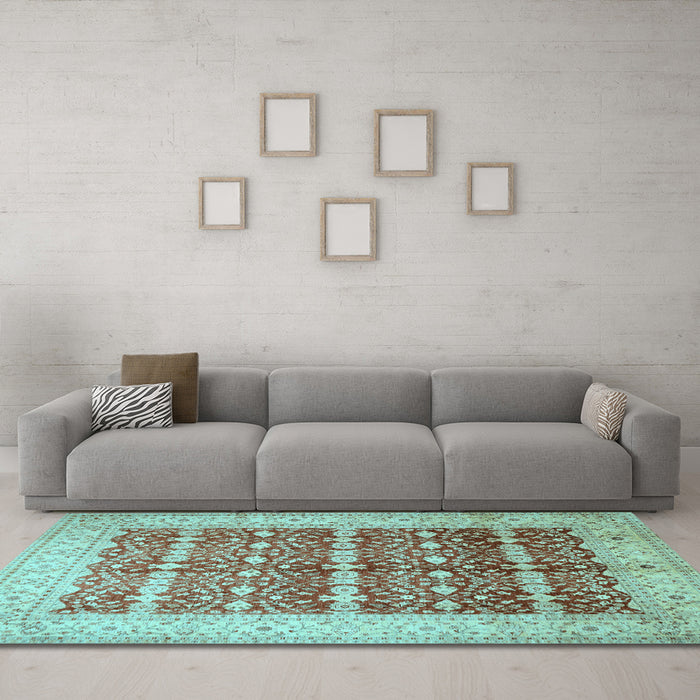 Machine Washable Oriental Light Blue Traditional Rug in a Living Room, wshtr539lblu