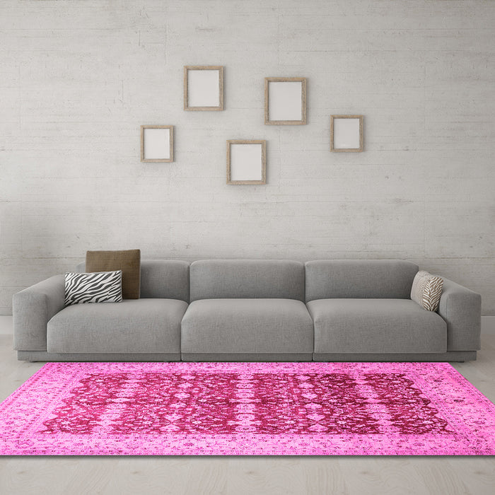 Machine Washable Oriental Pink Traditional Rug in a Living Room, wshtr539pnk