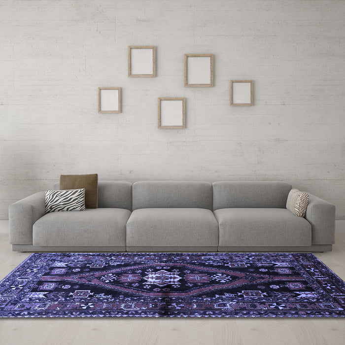 Machine Washable Persian Blue Traditional Rug in a Living Room, wshtr53blu