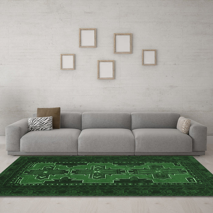 Machine Washable Persian Emerald Green Traditional Area Rugs in a Living Room,, wshtr541emgrn