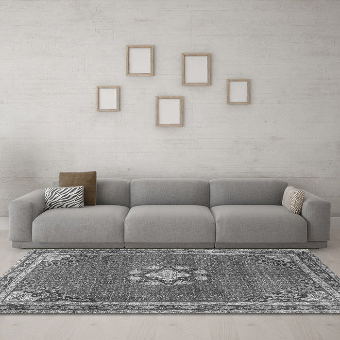 Machine Washable Medallion Gray Traditional Rug in a Living Room,, wshtr547gry