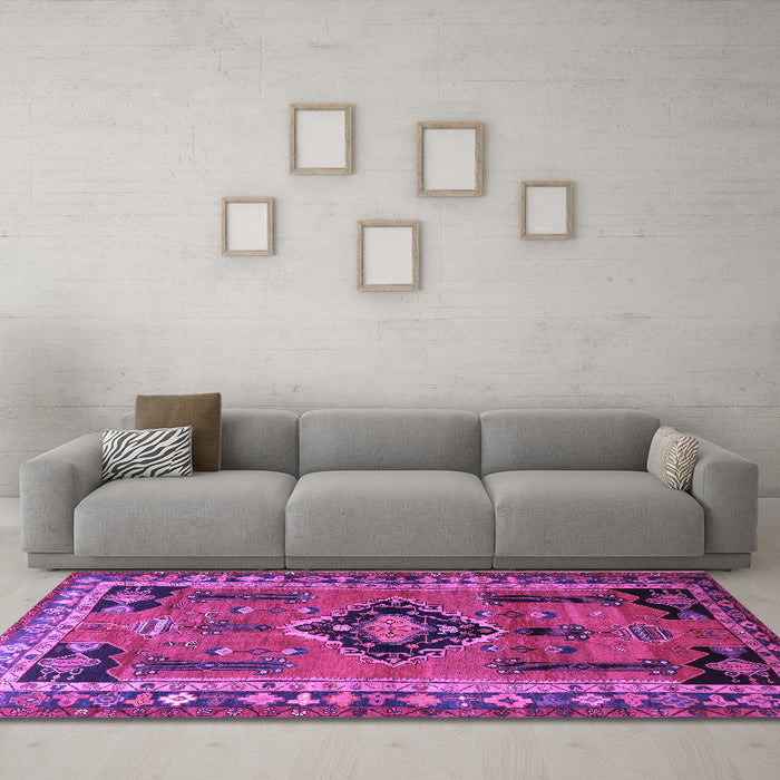 Machine Washable Persian Purple Traditional Area Rugs in a Living Room, wshtr550pur