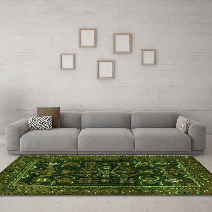 Machine Washable Persian Green Traditional Area Rugs in a Living Room,, wshtr552grn
