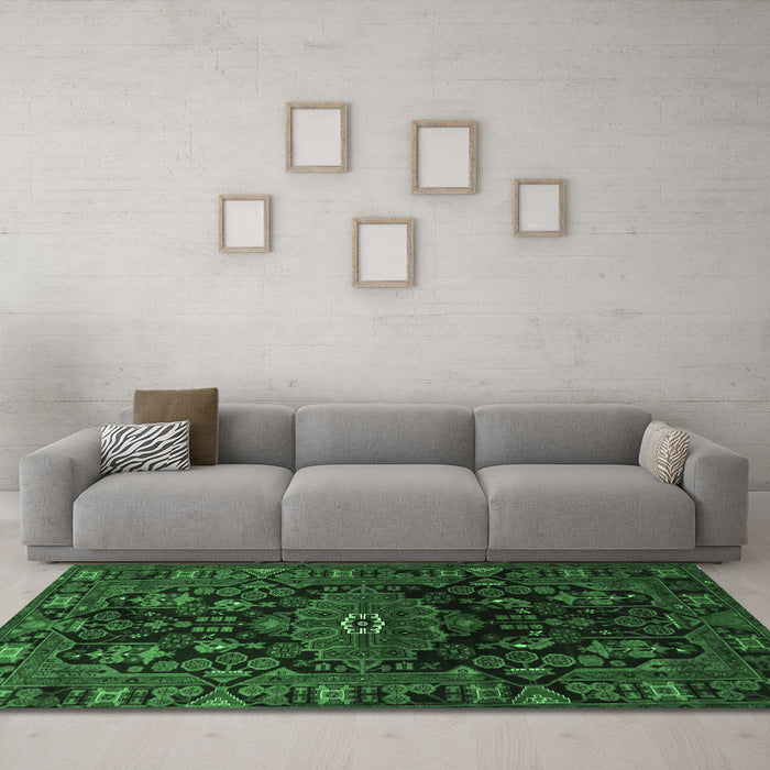 Machine Washable Persian Emerald Green Traditional Area Rugs in a Living Room,, wshtr554emgrn