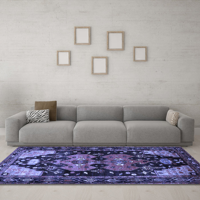 Machine Washable Persian Blue Traditional Rug in a Living Room, wshtr568blu