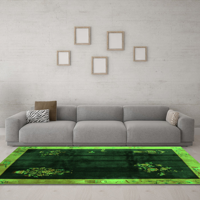 Machine Washable Oriental Green Asian Inspired Area Rugs in a Living Room,, wshtr56grn