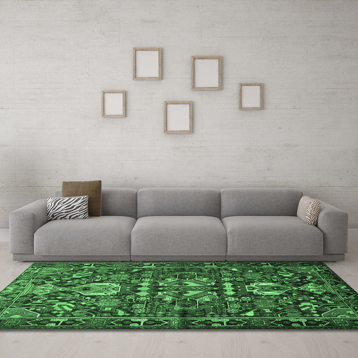 Machine Washable Animal Emerald Green Traditional Area Rugs in a Living Room,, wshtr570emgrn