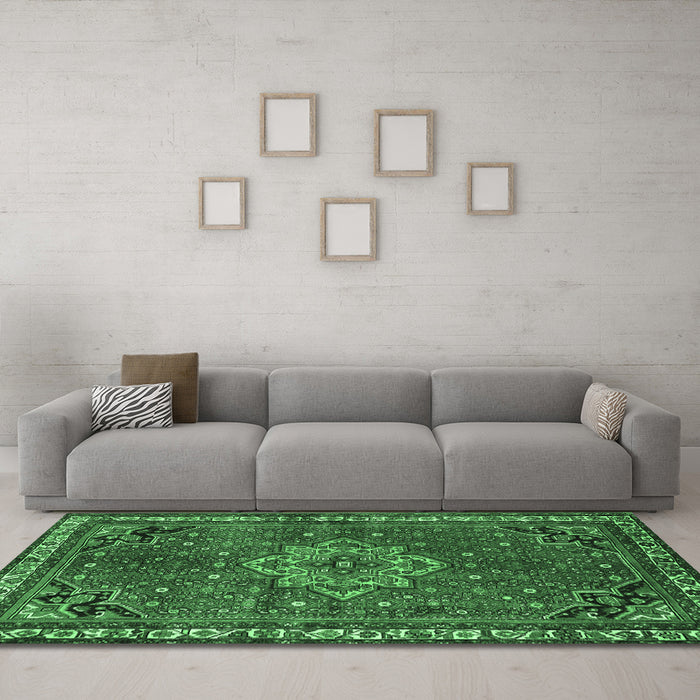 Machine Washable Persian Emerald Green Traditional Area Rugs in a Living Room,, wshtr571emgrn