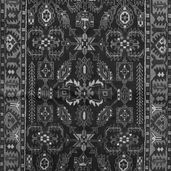 Serging Thickness of Machine Washable Persian Gray Traditional Rug, wshtr574gry