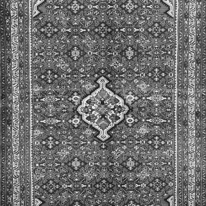 Serging Thickness of Machine Washable Persian Gray Traditional Rug, wshtr577gry