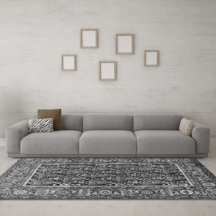 Machine Washable Persian Gray Traditional Rug in a Living Room,, wshtr578gry