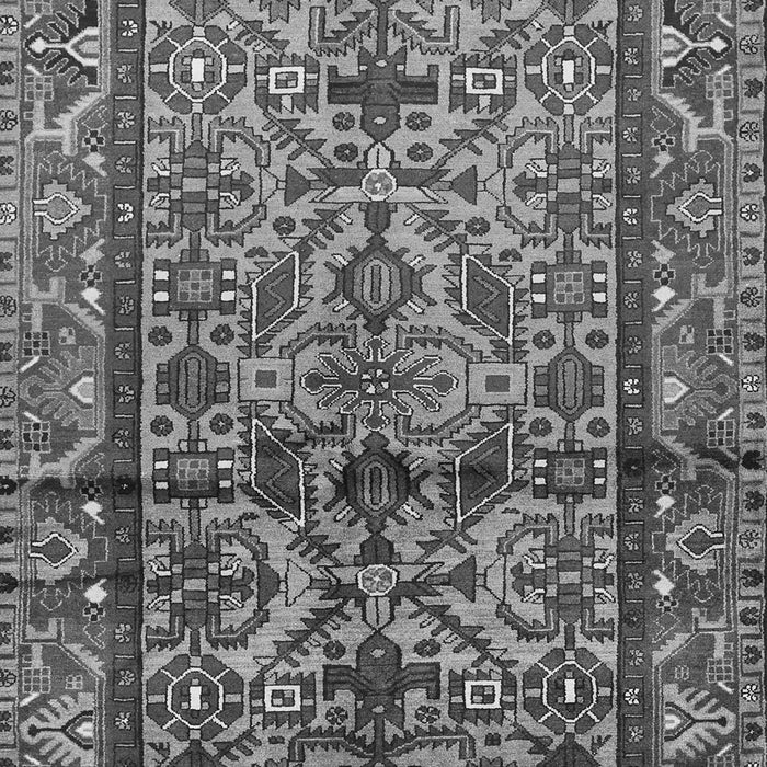 Serging Thickness of Machine Washable Persian Gray Traditional Rug, wshtr579gry