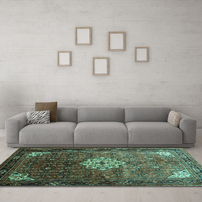 Machine Washable Persian Turquoise Traditional Area Rugs in a Living Room,, wshtr582turq