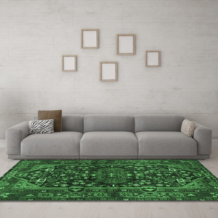 Machine Washable Persian Emerald Green Traditional Area Rugs in a Living Room,, wshtr583emgrn