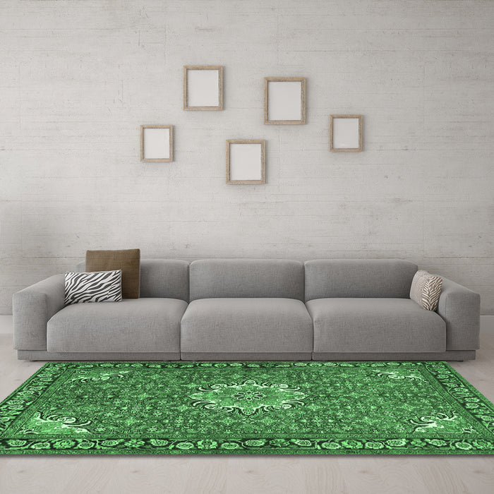 Machine Washable Persian Emerald Green Traditional Area Rugs in a Living Room,, wshtr584emgrn