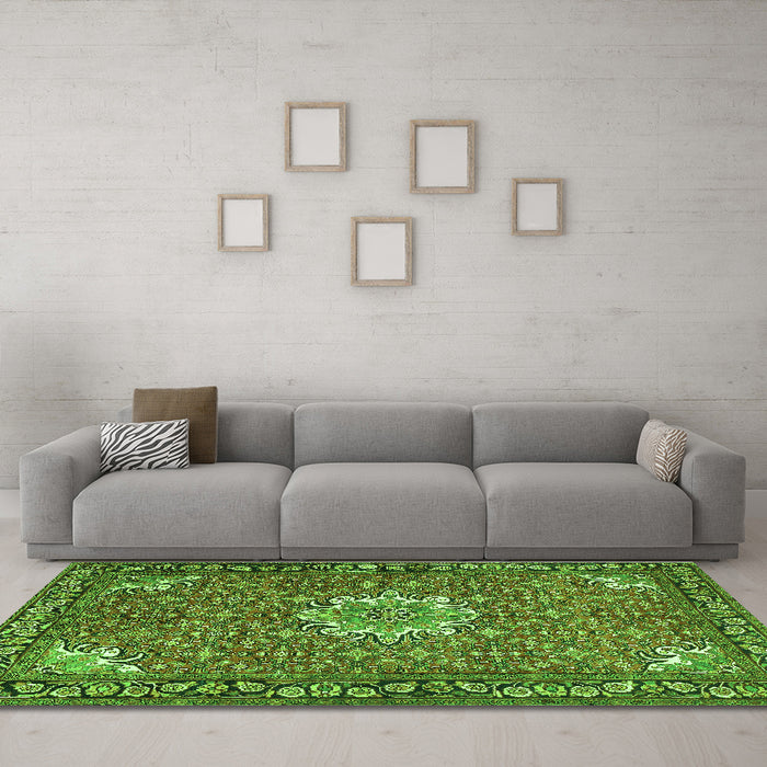 Machine Washable Persian Green Traditional Area Rugs in a Living Room,, wshtr584grn