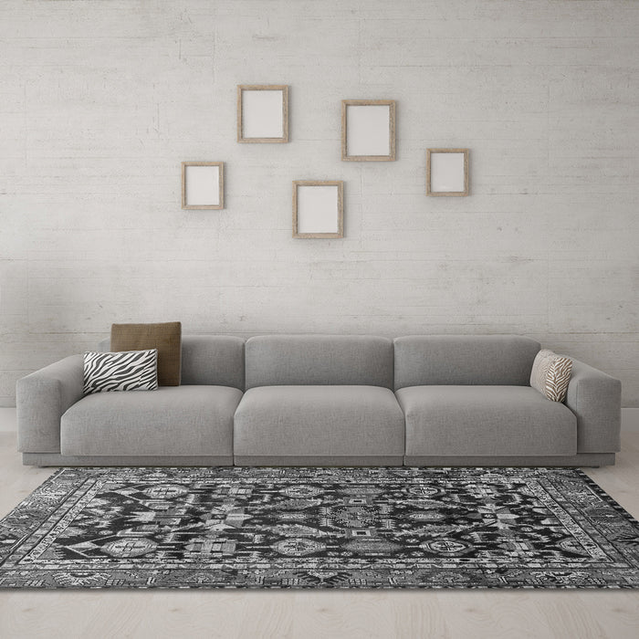 Machine Washable Persian Gray Traditional Rug in a Living Room,, wshtr588gry