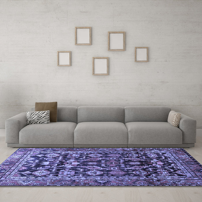 Machine Washable Persian Blue Traditional Rug in a Living Room, wshtr588blu