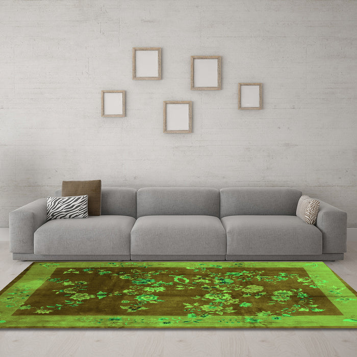 Machine Washable Oriental Green Asian Inspired Area Rugs in a Living Room,, wshtr58grn