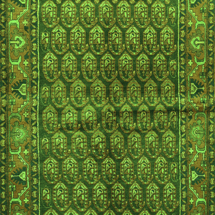 Serging Thickness of Machine Washable Persian Green Traditional Area Rugs, wshtr597grn