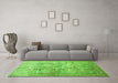 Machine Washable Persian Green Traditional Area Rugs in a Living Room,, wshtr59grn