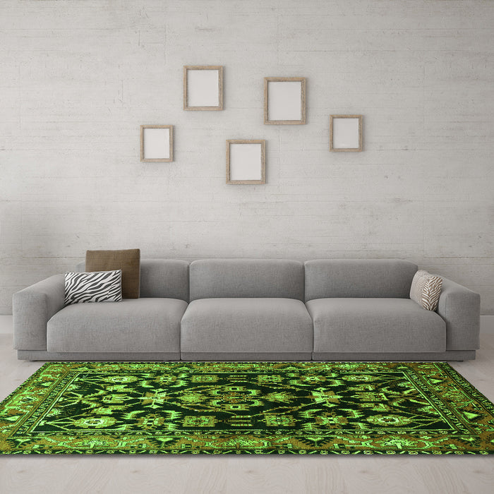 Machine Washable Persian Green Traditional Area Rugs in a Living Room,, wshtr601grn