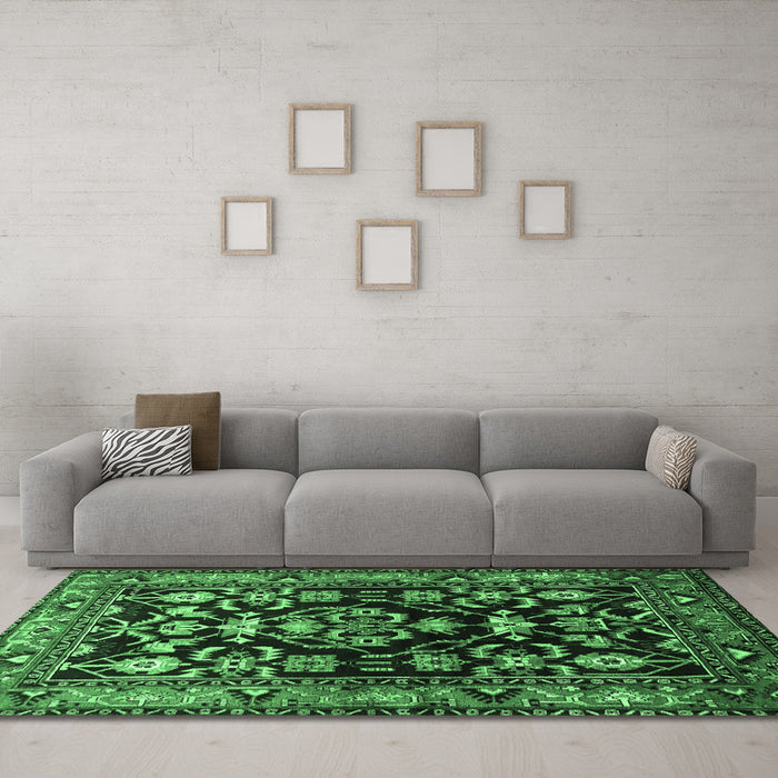 Machine Washable Persian Emerald Green Traditional Area Rugs in a Living Room,, wshtr601emgrn