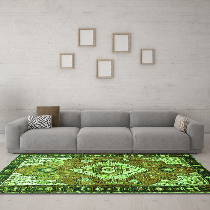 Machine Washable Persian Green Traditional Area Rugs in a Living Room,, wshtr603grn