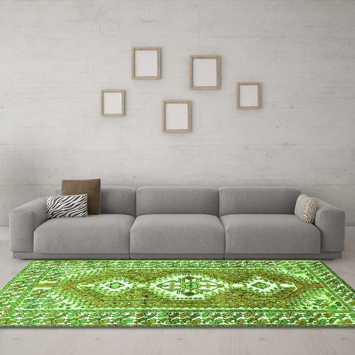 Machine Washable Persian Green Traditional Area Rugs in a Living Room,, wshtr609grn