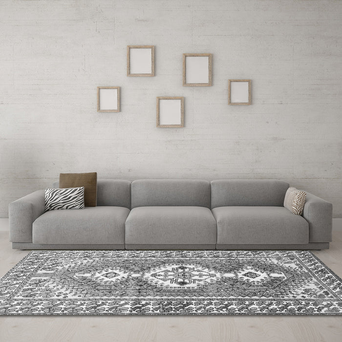 Machine Washable Persian Gray Traditional Rug in a Living Room,, wshtr609gry