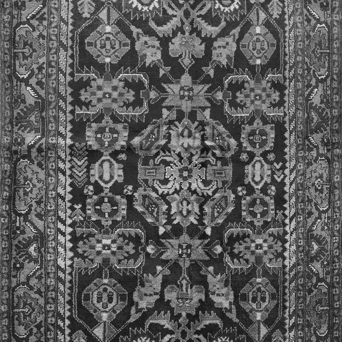 Serging Thickness of Machine Washable Persian Gray Traditional Rug, wshtr610gry