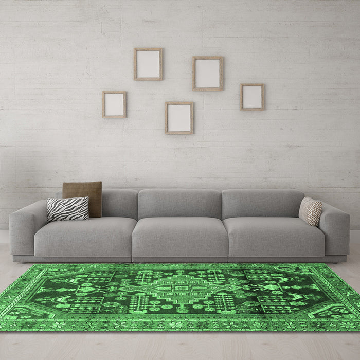 Machine Washable Persian Emerald Green Traditional Area Rugs in a Living Room,, wshtr612emgrn