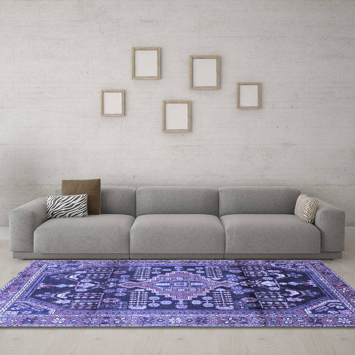 Machine Washable Persian Blue Traditional Rug in a Living Room, wshtr612blu