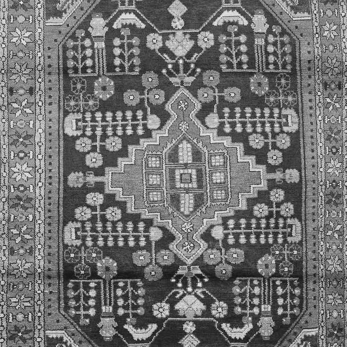 Serging Thickness of Machine Washable Persian Gray Traditional Rug, wshtr612gry