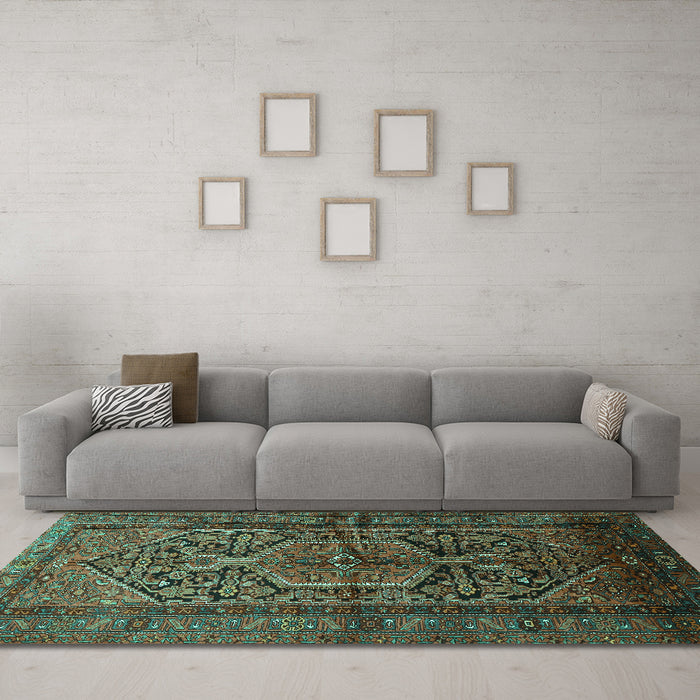 Machine Washable Persian Turquoise Traditional Area Rugs in a Living Room,, wshtr614turq