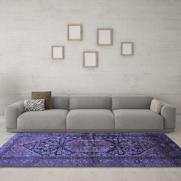 Machine Washable Persian Blue Traditional Rug in a Living Room, wshtr614blu