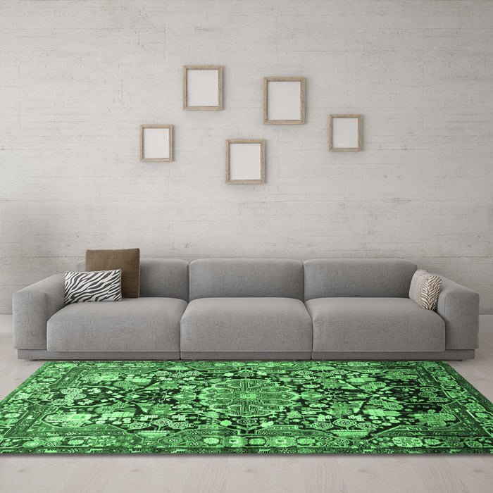 Machine Washable Animal Emerald Green Traditional Area Rugs in a Living Room,, wshtr615emgrn