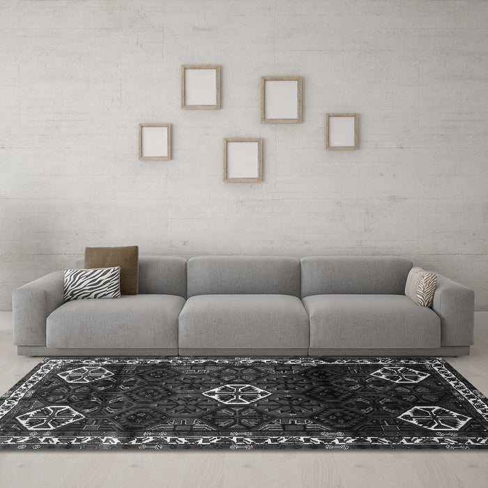 Machine Washable Persian Gray Traditional Rug in a Living Room,, wshtr617gry