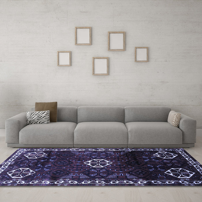 Machine Washable Persian Blue Traditional Rug in a Living Room, wshtr617blu