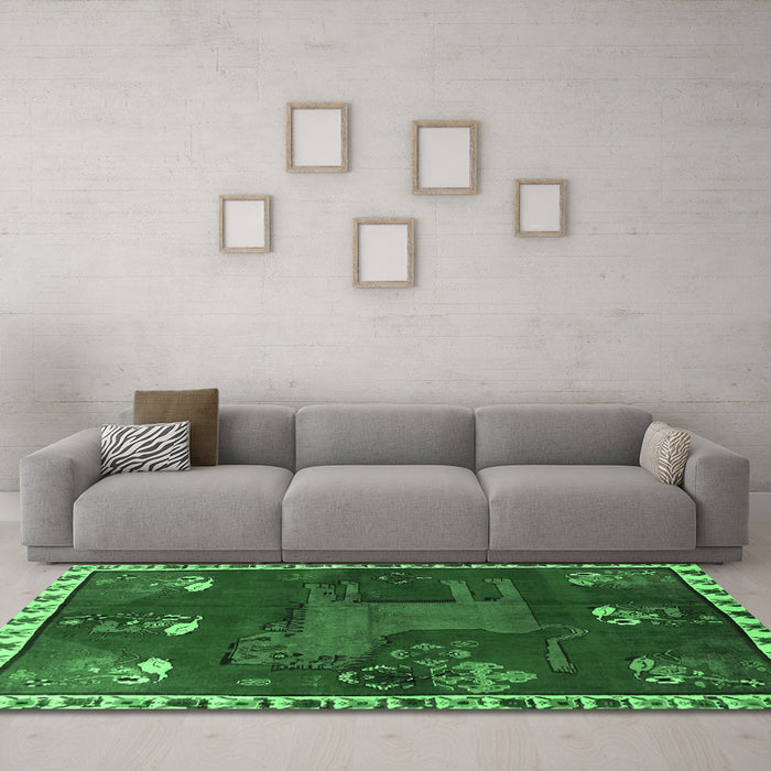 Machine Washable Animal Emerald Green Traditional Area Rugs in a Living Room,, wshtr622emgrn