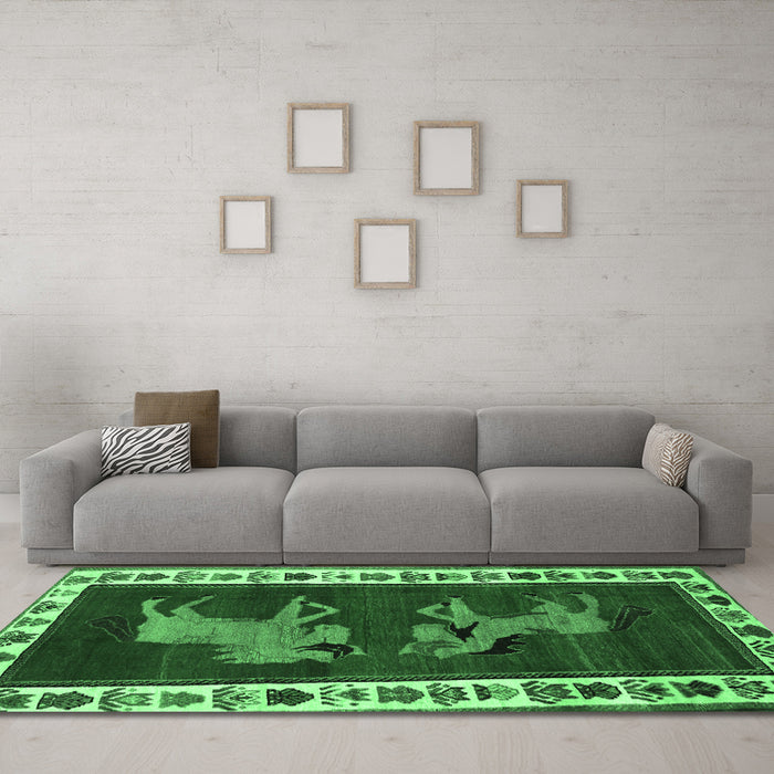 Machine Washable Animal Emerald Green Traditional Area Rugs in a Living Room,, wshtr623emgrn