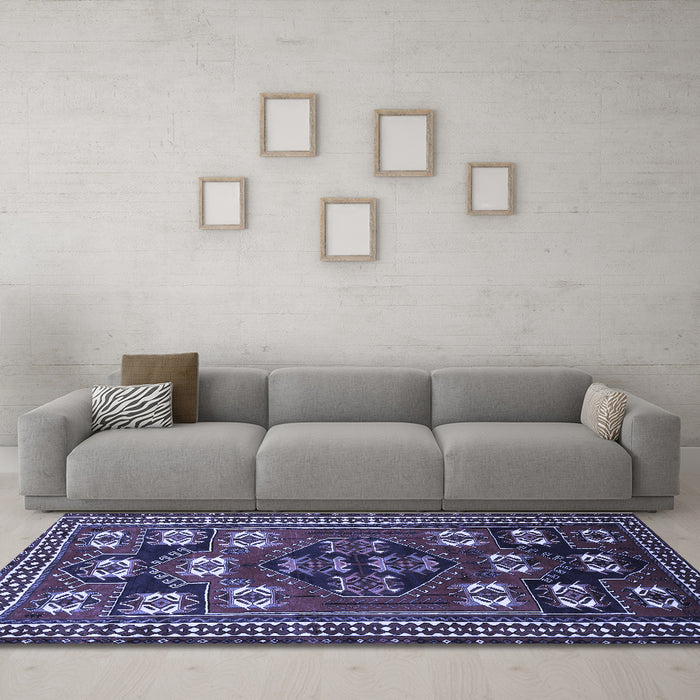 Machine Washable Persian Blue Traditional Rug in a Living Room, wshtr626blu