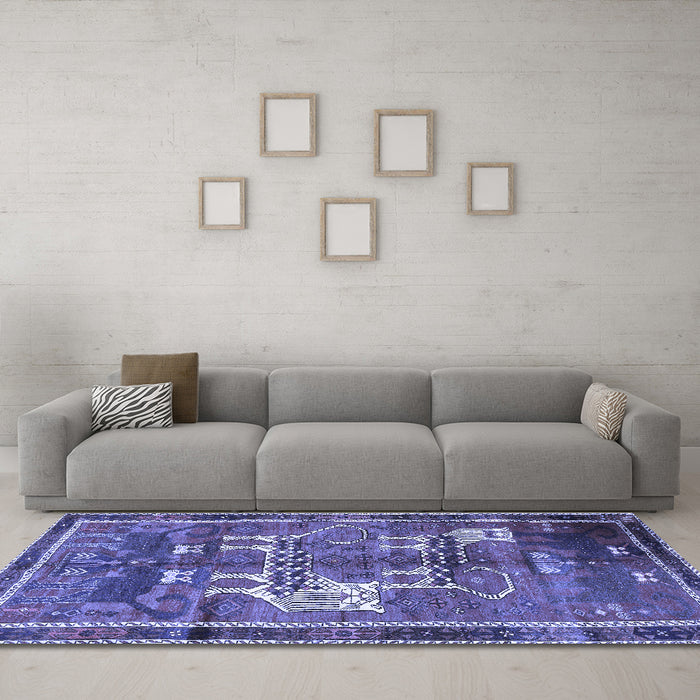 Machine Washable Animal Blue Traditional Rug in a Living Room, wshtr629blu