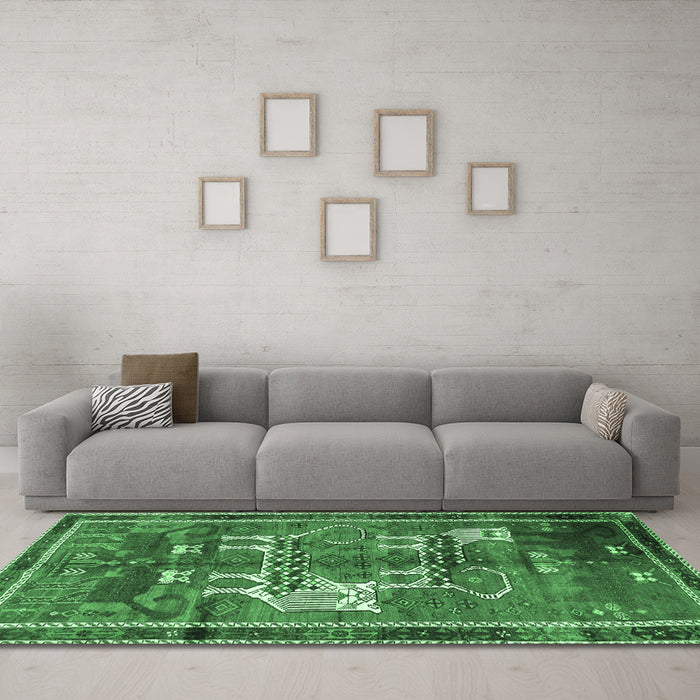 Machine Washable Animal Emerald Green Traditional Area Rugs in a Living Room,, wshtr629emgrn