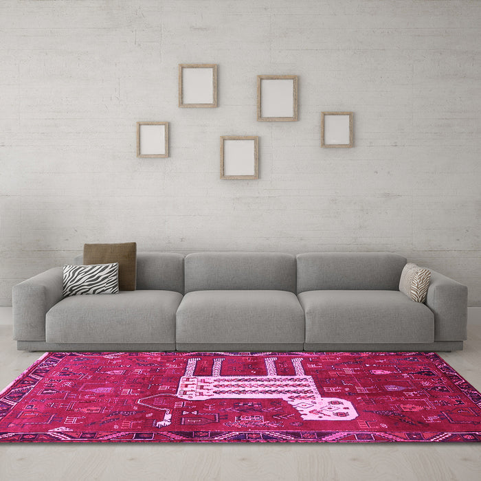 Machine Washable Animal Pink Traditional Rug in a Living Room, wshtr630pnk