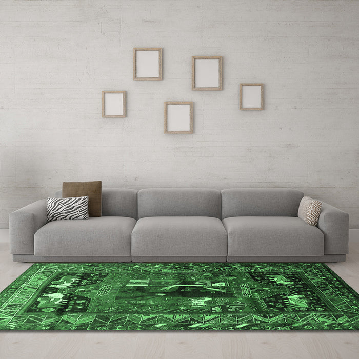 Machine Washable Animal Emerald Green Traditional Area Rugs in a Living Room,, wshtr631emgrn